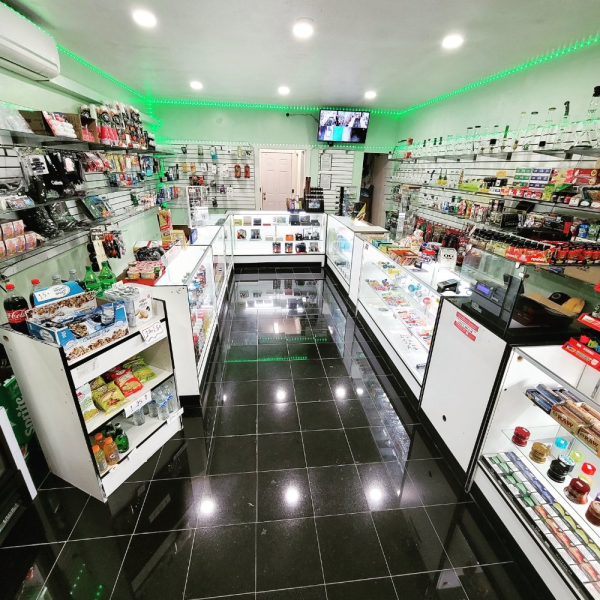 Star Smoke Shop, Tobacco, Vapes, Glass Pipes, Cigars in San Diego, CA