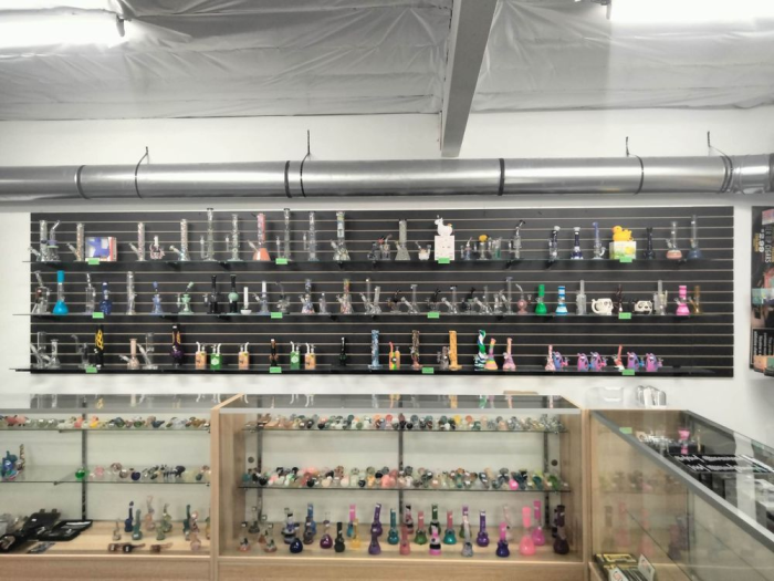 Cravings Cigs and Vape Smoke Shop, Tobacco, Vapes in Canby, OR