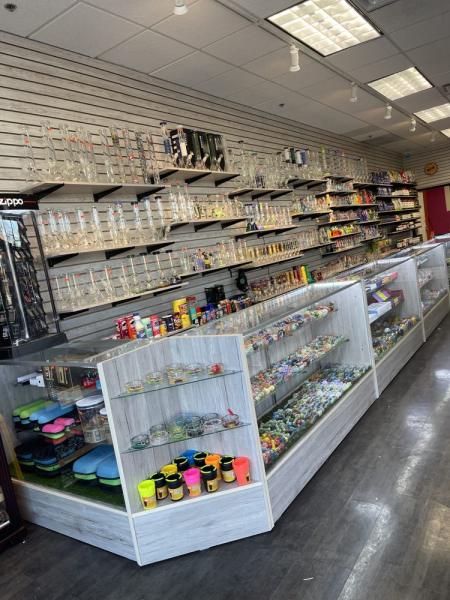 Mega Smoke Shop 3, Tobacco, Vapes, Glass Pipes, Cigars in Mesa, AZ