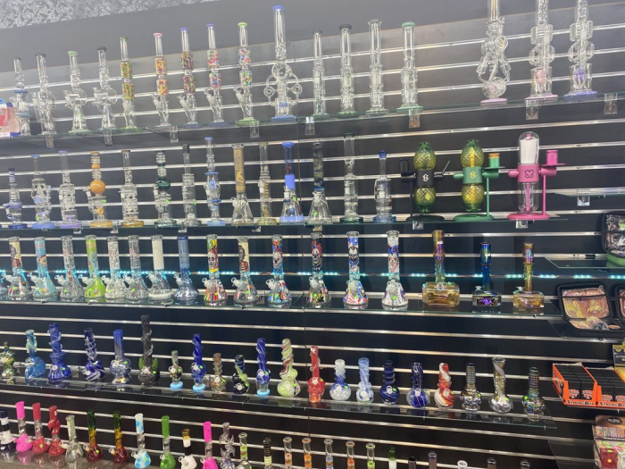 Morrison Smoke Shop, Tobacco, Vapes, Glass Pipes, Cigars in Morrison, IL