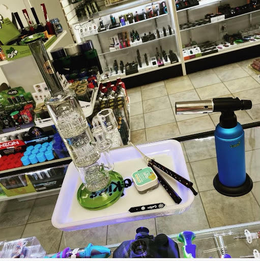 Cloud 9 Smoke And Vape Smoke Shop, Tobacco, Vapes in North Fort Myers, FL