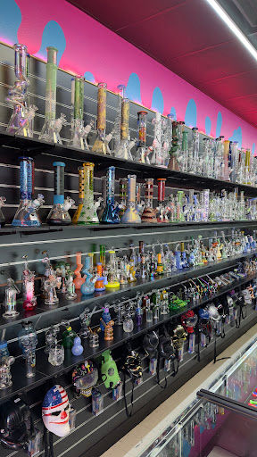 Gas Bunny Smoke & Vape Shop 5207 98th St Ste 200, Lubbock, TX