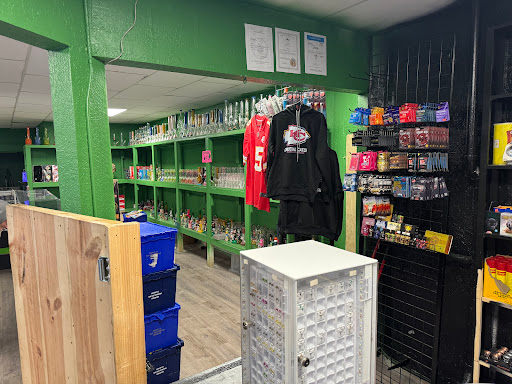 Puff Haven #2 Smoke Shop, Tobacco, Vapes, Glass Pipes in Kansas City, MO