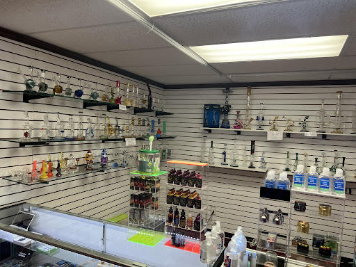 A&D Smoke Shop, Tobacco, Vapes, Glass Pipes, Cigars in Kerrville, TX