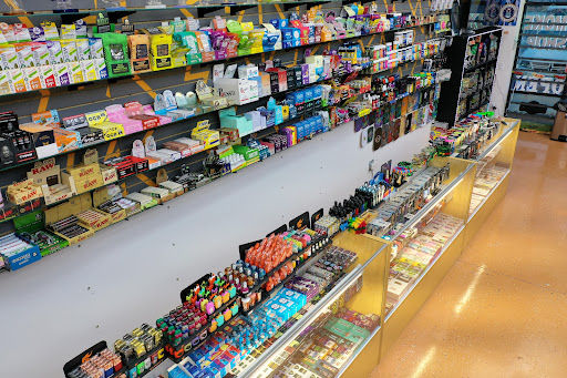 Cuddy Tobacco & Vape Smoke Shop, Tobacco, Vapes in Montgomery, IL