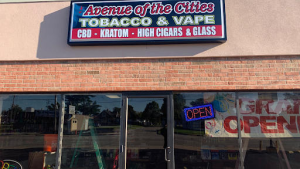Smoke Shops near Bettendorf, Iowa zip code 52722
