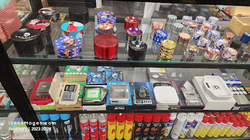 Discount Smoke - Vape, Tobacco, Liquor & Beer Smoke Shop in Carlinville, IL Discount Smoke - Vape, Tobacco, Liquor & Beer Smoke Shop in Carlinville, IL