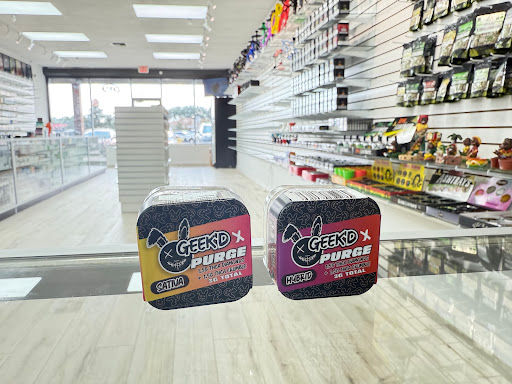 Horizon Smoke Shop, Tobacco, Vapes, Glass Pipes, Cigars in DeLand, FL