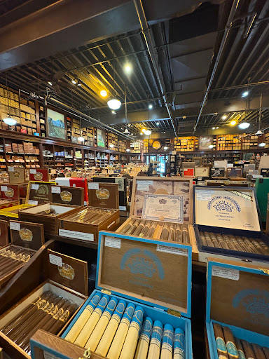 Casa de Montecristo by JR Cigar Cigar Store, Cigars in Paramus, NJ