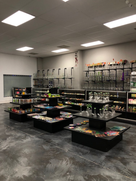 Green Planet Smoke Shop Downtown, Tobacco, Vapes in Tampa, FL