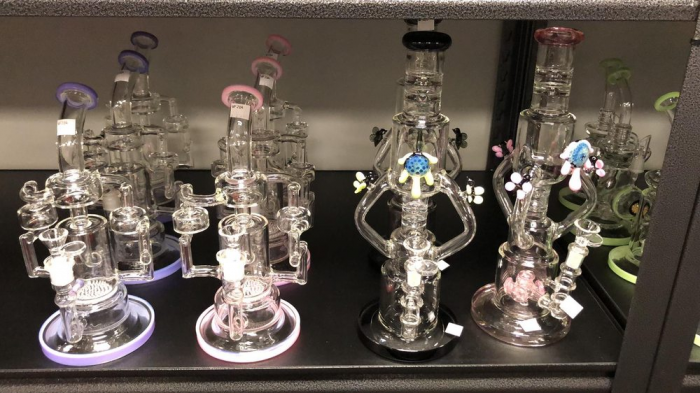 elfbar nachfüll pod läuft aus Gate Way Vape Shop, 6534 Gateway Ave, Sarasota, FL 34231, US