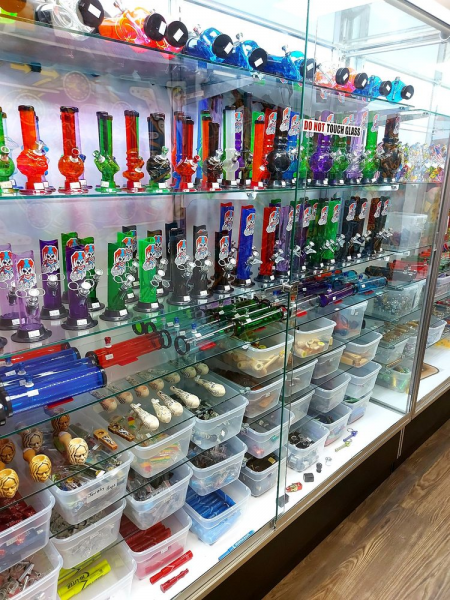 wonderland tobacco and vape Wonderland Smoke Shop, Tobacco, Vapes, Glass Pipes in Benton, AR