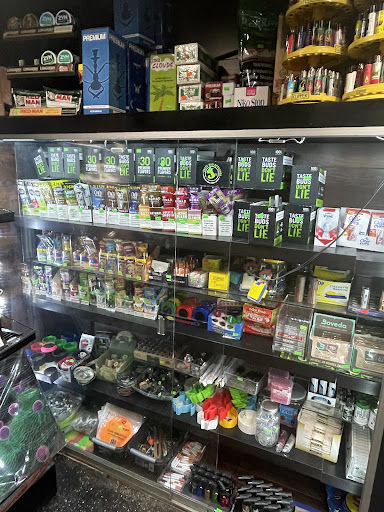 smok nord ceramic 1.4 One Stop Smoke & Gift - Rolling Papers main image 0
