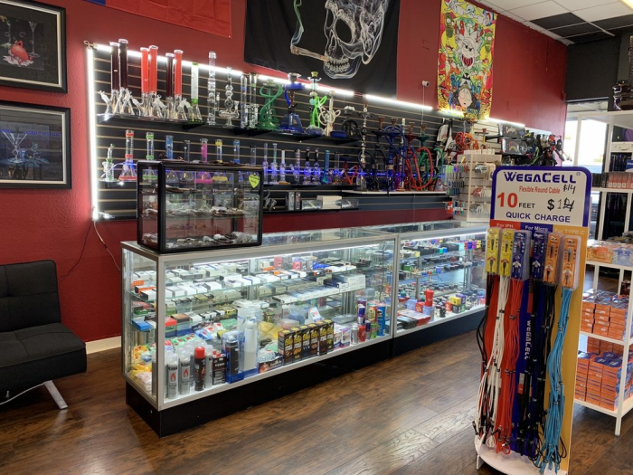 Dallas Smoke N Vapes & Vibe Hookah Lounge Smoke Shop in McKinney, TX