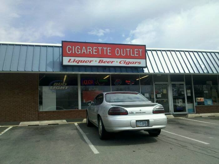 Smokin' Joe's Tobacco & Liquor Outlet 225 Edgewood Rd NW, Cedar Rapids, IA