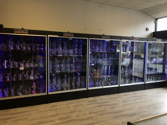 vape shops in taunton Vape Pen 22 NOVO Kit, 60W Max Power, 1650mAh Battery, 3ml Tank, Adjustable  Airflow : Amazon.co.za: Health & Household