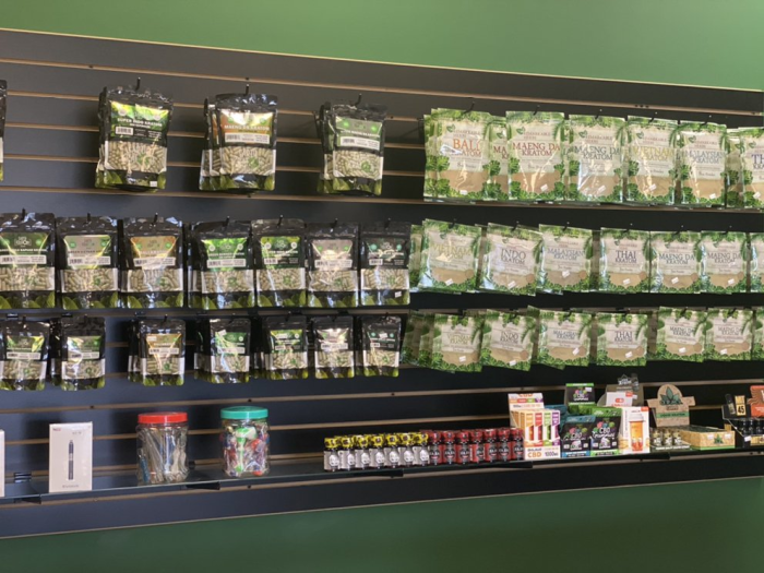 dragons den tobacco & vape indiana reviews Dragons den Tobacco & Vape & CBD Smoke Shop in Indiana, PA