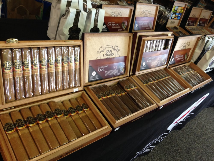 scorpion tobacco Camacho Scorpion Fumas Sun Grown
