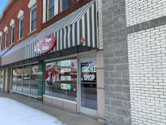 elfbar nachfüll pod läuft aus JB Hawks Discount Tobacco and Vape - Springfield, Illinois main image 1