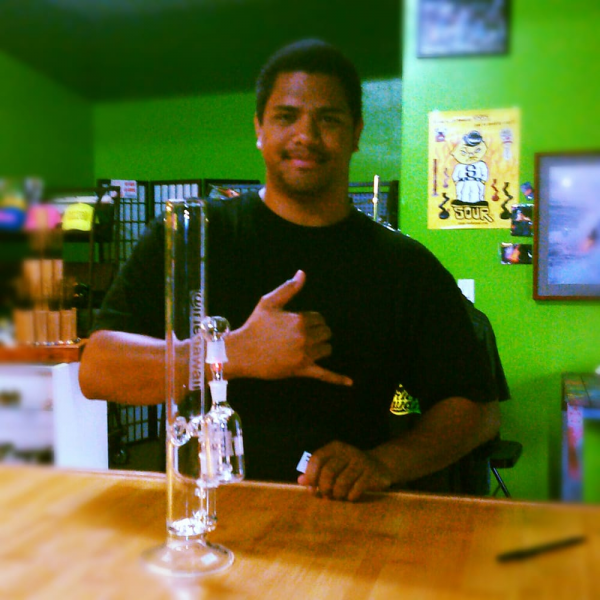 Irie Hawaii Smoke & Vape Shop Bayside Smoke Shop in Pahoa, HI