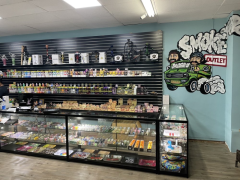 Smoke Shops near Evanston, Illinois zip code 60208 - Page 1
