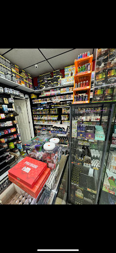 smoke vape store Happy Clouds - Round Rock