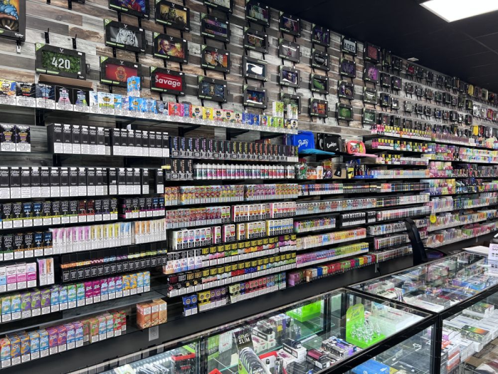 how much is elf bar vape Smoke'n Toke, 10875 Katy Fwy, Houston, TX 77079, US main image 1