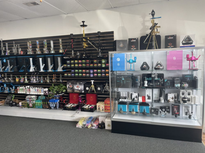 Luxury Vapes Vape Shop, Vaporizers, Vape Juice in Kittery, ME